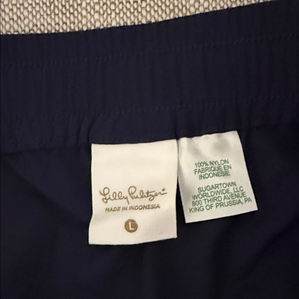Lilly Pulitzer Women's Navy 3" RUN AROUND SHORT - Large - Picture 3 of 6